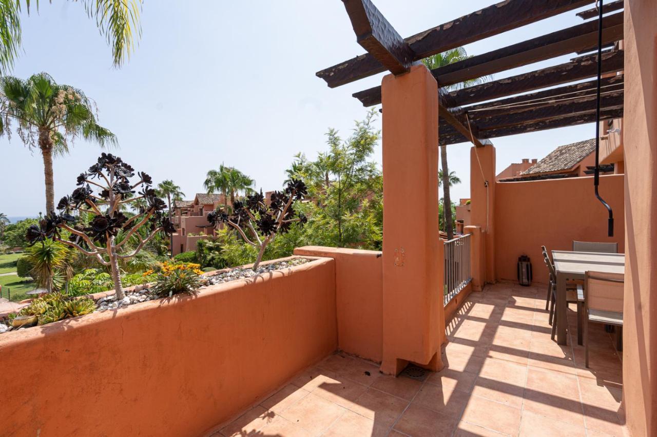 El Sol Sotoserena 2 Bedroom Apartment Estepona Esterno foto